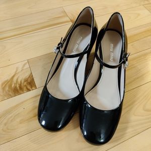 Miu Miu heels in 38.5, slightly worn